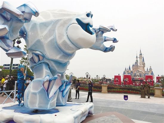 蘇州冰雪巨人主題花車