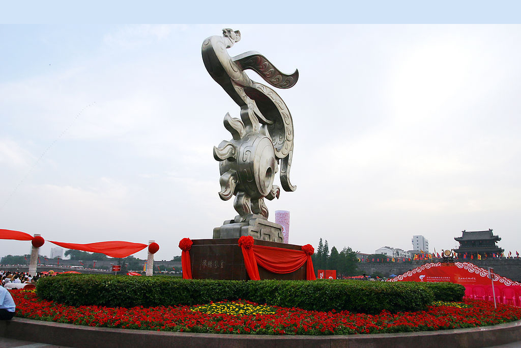 運(yùn)輸過(guò)程中如何確保玻璃鋼雕塑的平整度？